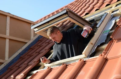 Pose de fenêtres de toit Velux à Vézelois